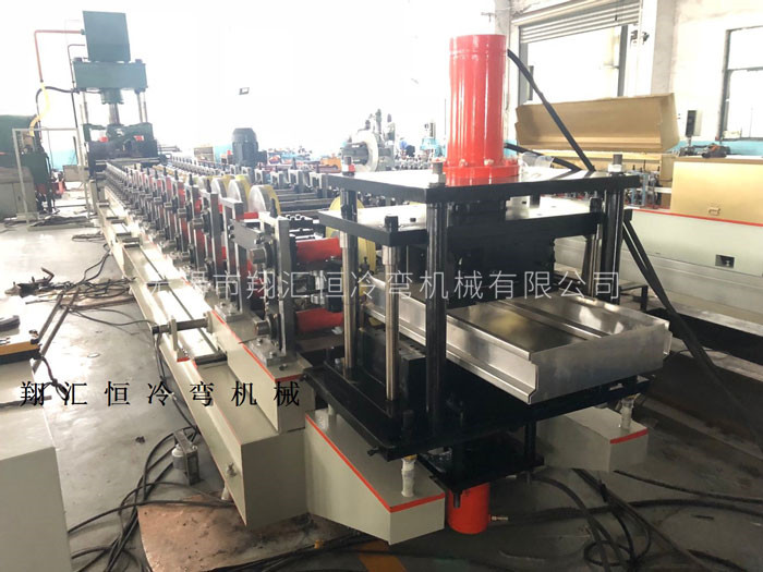 冷彎成型機 冷彎成型機